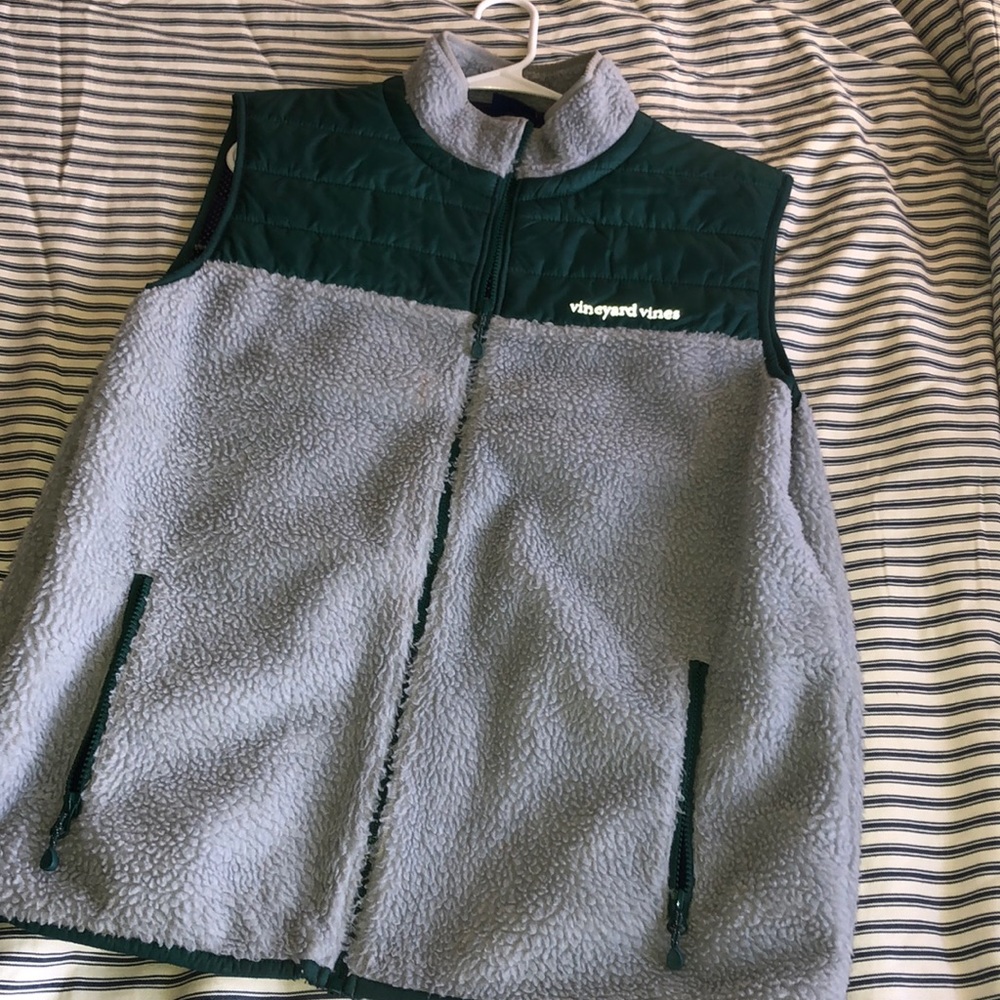 Vineyard Vines Sherpa performance vest